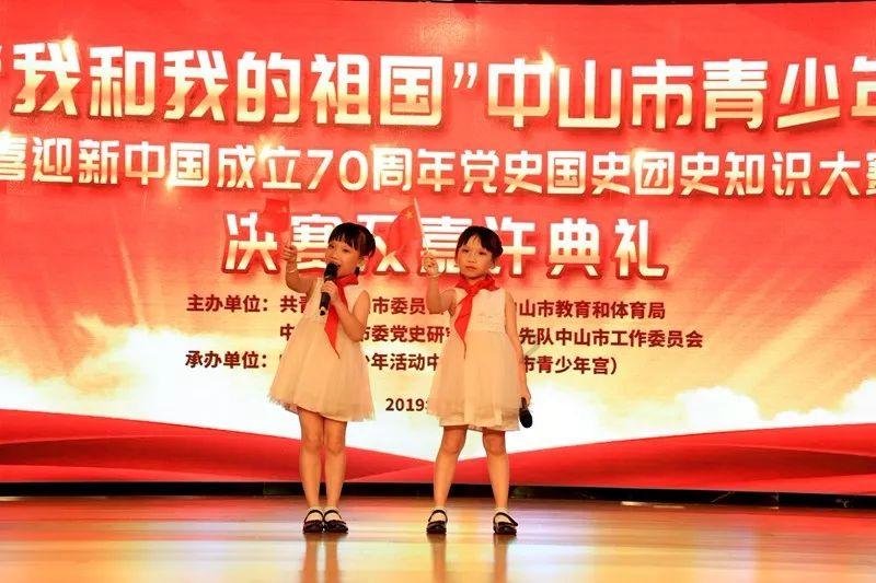 为解暑,村民在墓穴躺坐一排乘凉!为何官方不建议游客前往?-知识星球,分享与交流你所热爱的领域